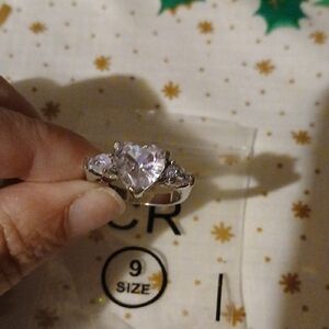 Elegant Silver Heart Ring
